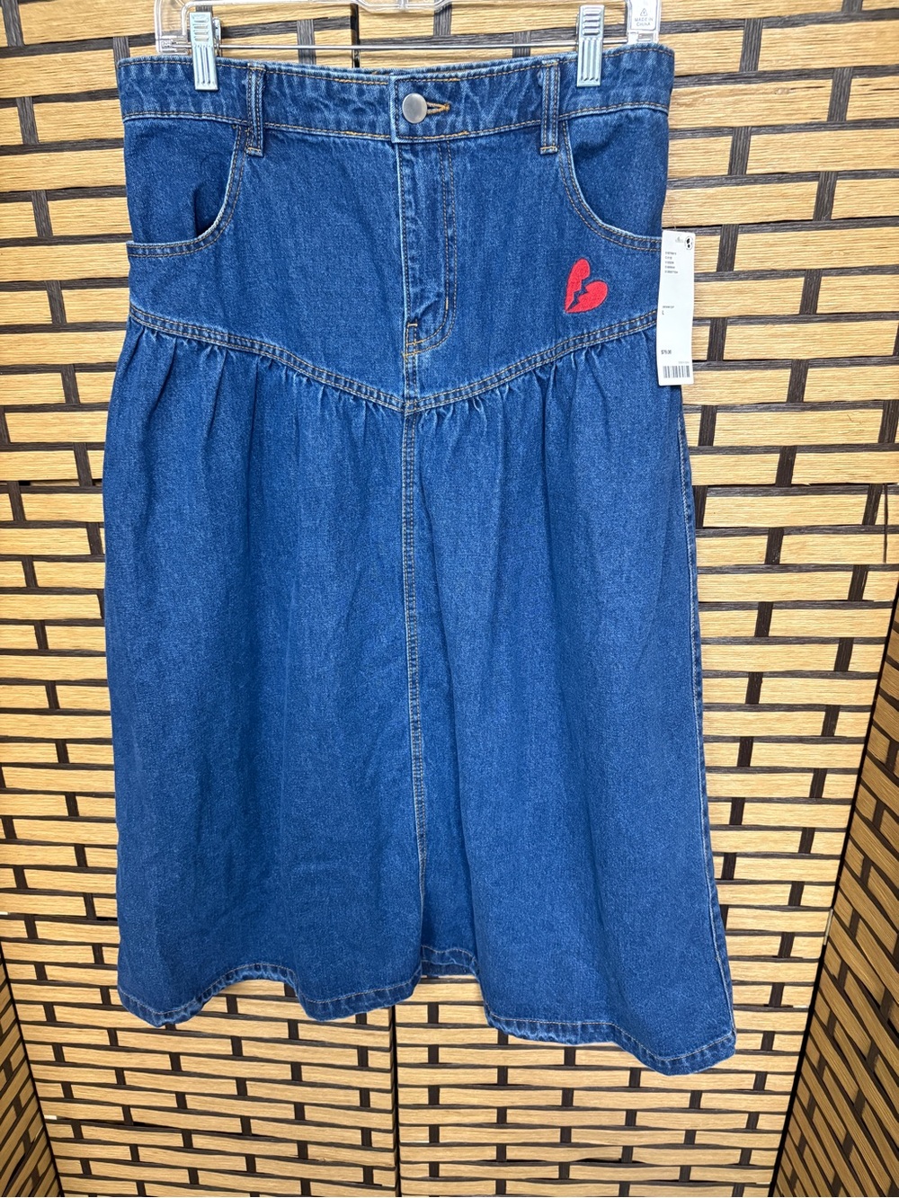 Kimchi Blue Clara Drop Waist Denim Midi Skirt Size Large - Picture 2 of 8